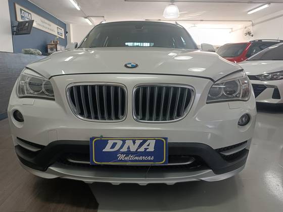 BMW X1 2.0 16V TURBO ACTIVEFLEX SDRIVE20I 4P AUTOMÁTICO BMW X1 2.0 16V TURBO ACTIVEFLEX SDRIVE20I 4P AUTOMÁTICO